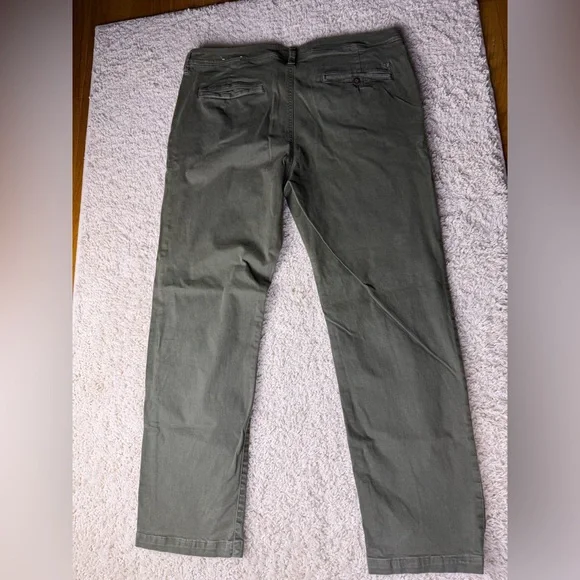 Men's 36x32 American Eagle Extreme Flex Pants - Picture 2 of 4